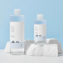 Laden Sie das Bild in den Gallery Viewer, Round Lab 1025 Dokdo Toner 200ml