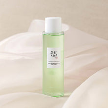 Laden Sie das Bild in den Gallery Viewer, Beauty of Joseon Green Plum Refreshing Toner AHA + BHA
