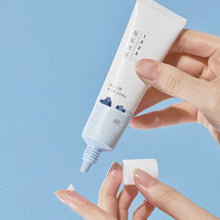 Load image into Gallery viewer, Round Lab 1025 Dokdo Eye Cream