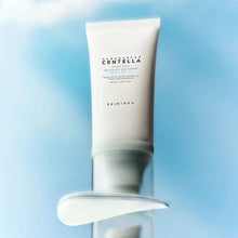 Laden Sie das Bild in den Gallery Viewer, SKIN1004 Madagascar Centella Hyalu-Cica Water-Fit Sun Serum Twin Pack (2x50 ml)