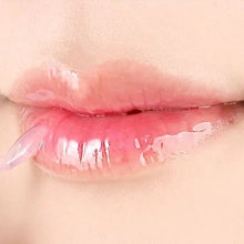 Laden Sie das Bild in den Gallery Viewer, Petitfee Super Volume Lip Oil