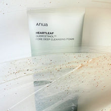 Laden Sie das Bild in den Gallery Viewer, Anua Heartleaf Quercetinol Pore Deep Cleansing Foam
